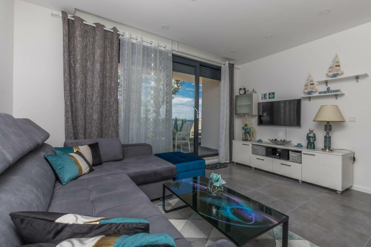 Apartments Tatjana Selce Exterior photo