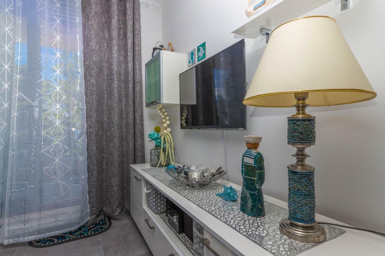 Apartments Tatjana Selce Exterior photo